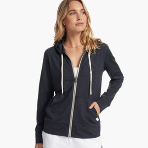 NWT Vuori Halo Performance DreamKnit Hoodie